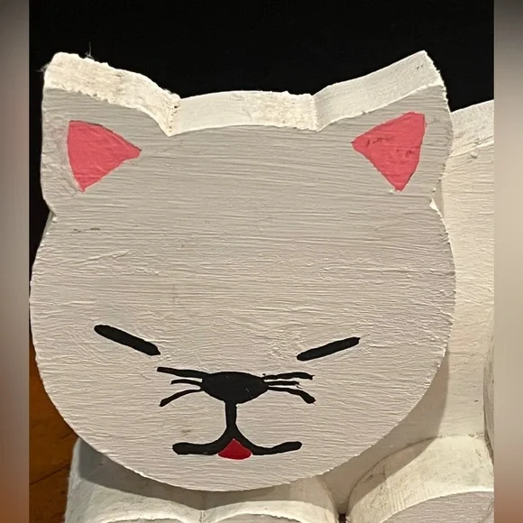 Vintage rustic handmade wooden White sitting Cat Decor. GUC! - Picture 2 of 7